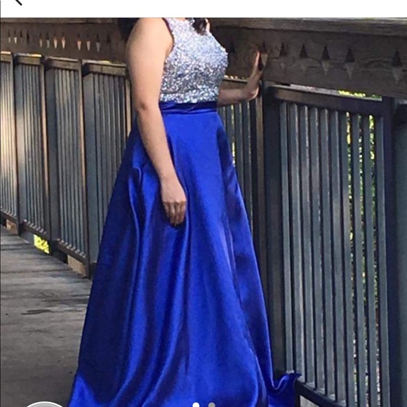 Prom dress, - Picture 1 of 2